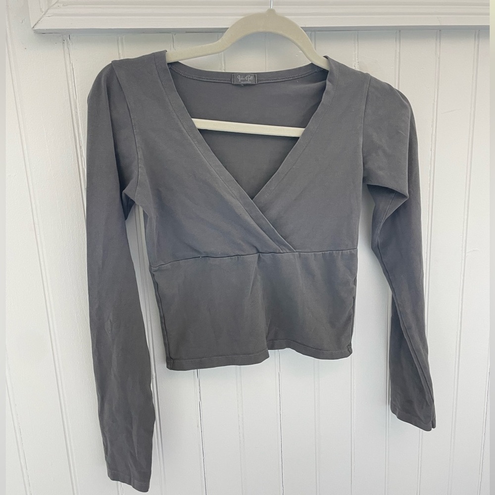 Brandy Melville shirt